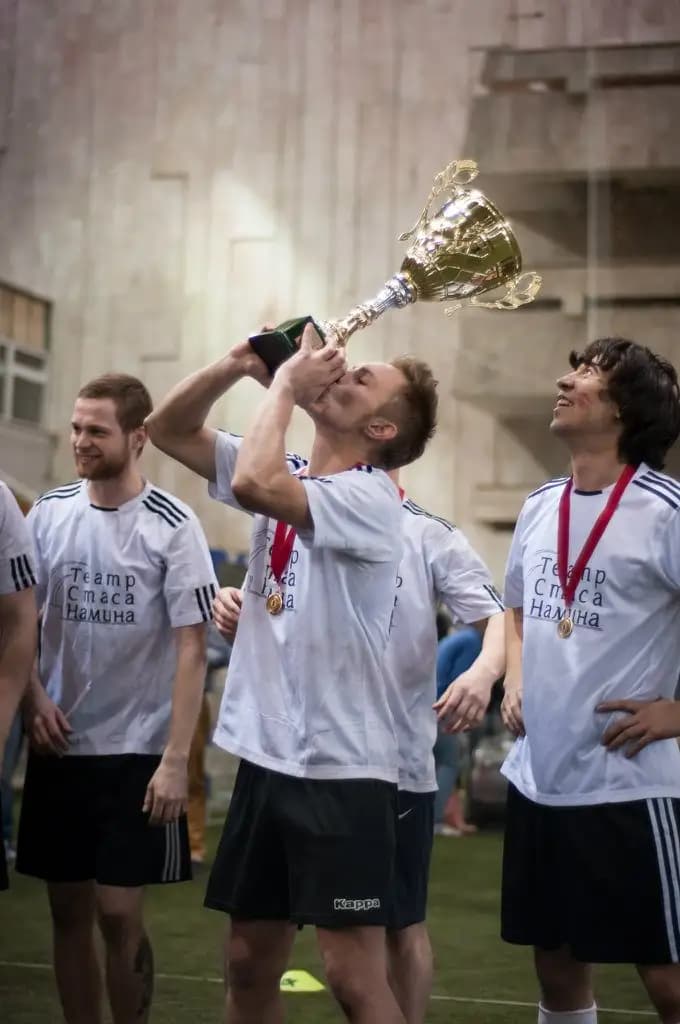 Театральная футбольная лига